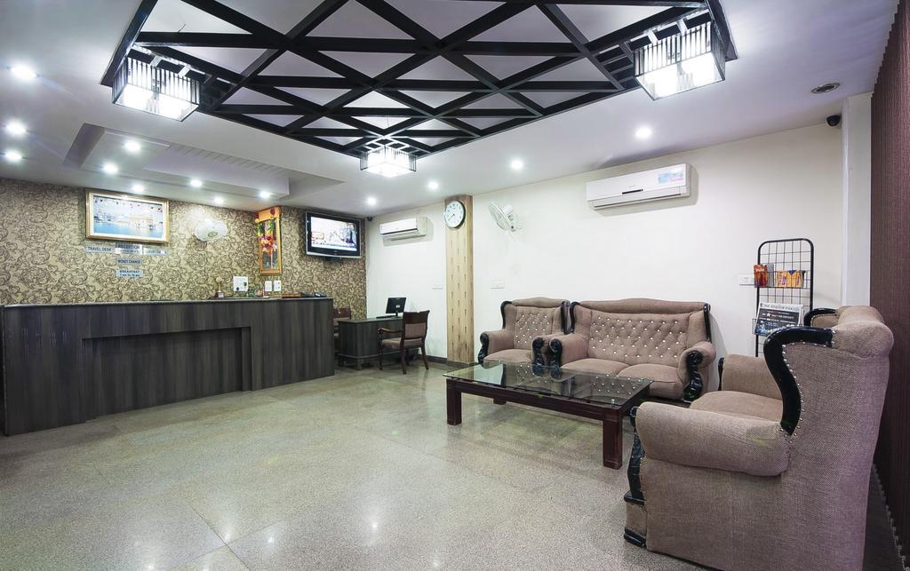 Hotel Sunrise Delhi  Exterior photo