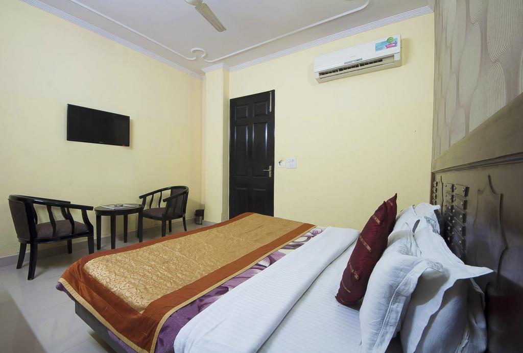 Hotel Sunrise Delhi  Exterior photo