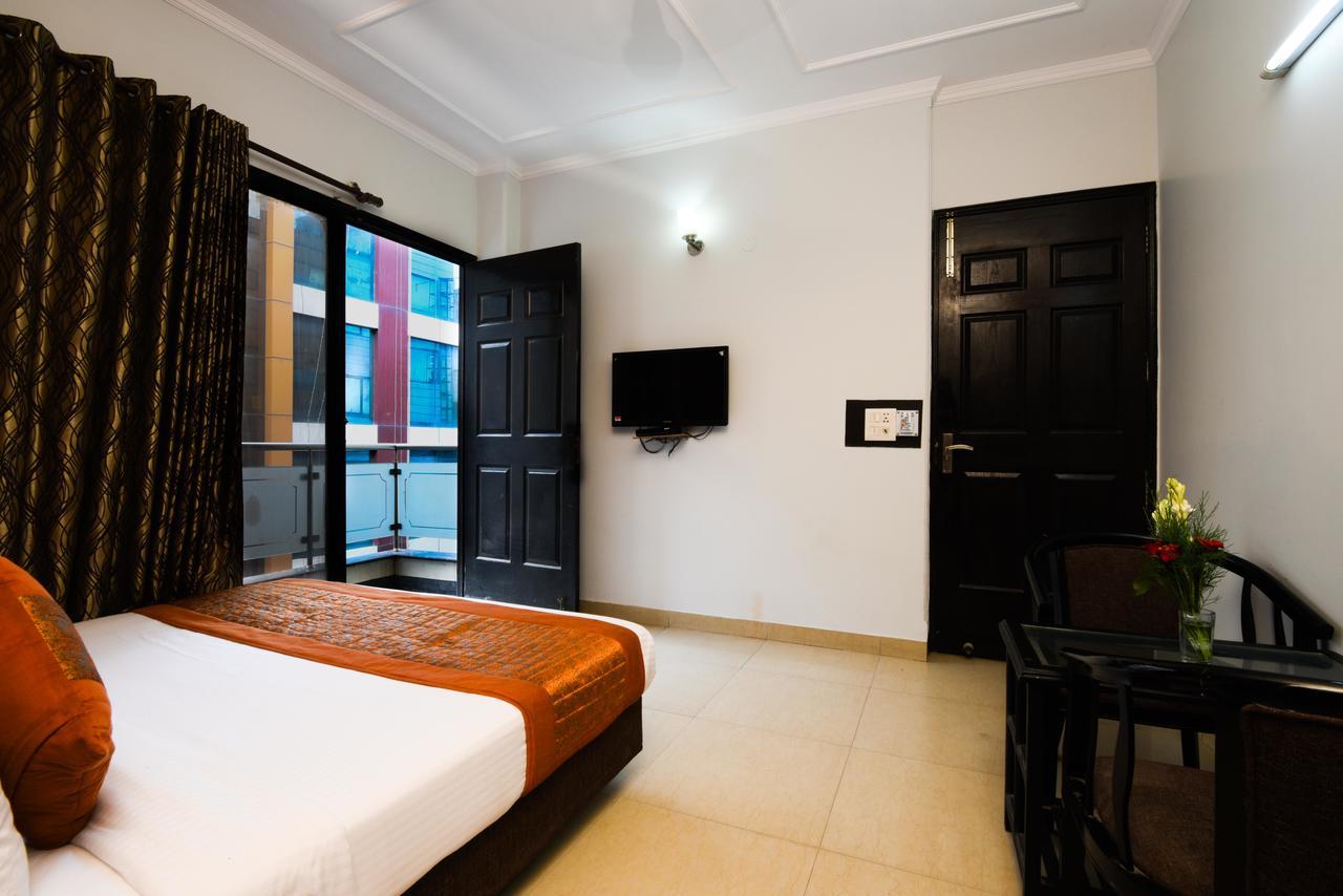 Hotel Sunrise Delhi  Exterior photo